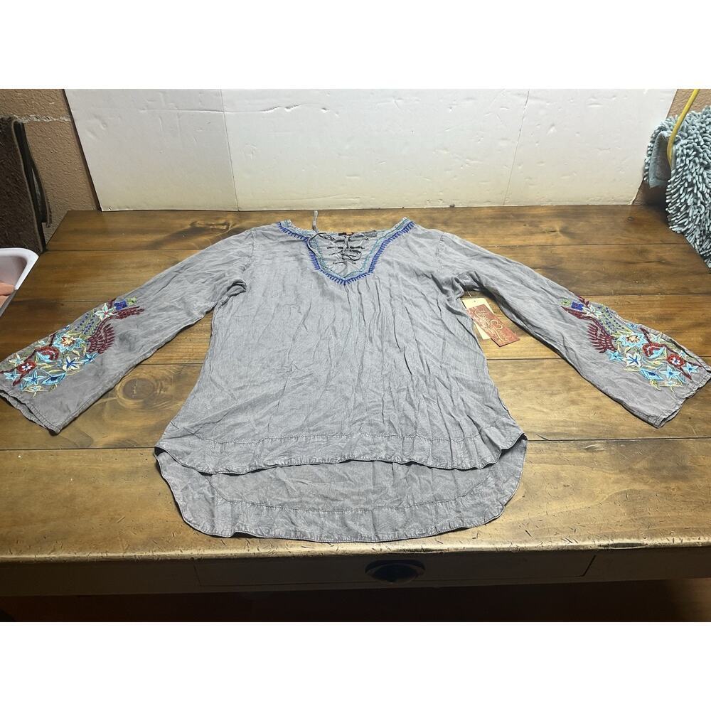 Scully Shirt Women’s Large Gray Embroidered Hi/Low Peasant Top Bell Sleeve Boho
